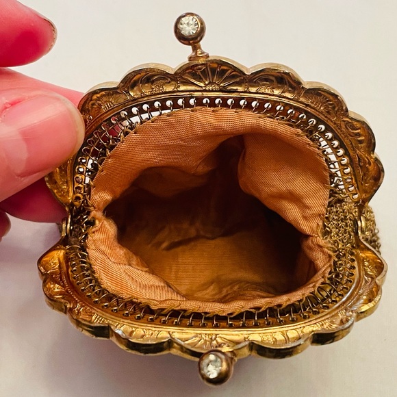 Antique Gold Mesh Coin Purse - Picture 4 of 5